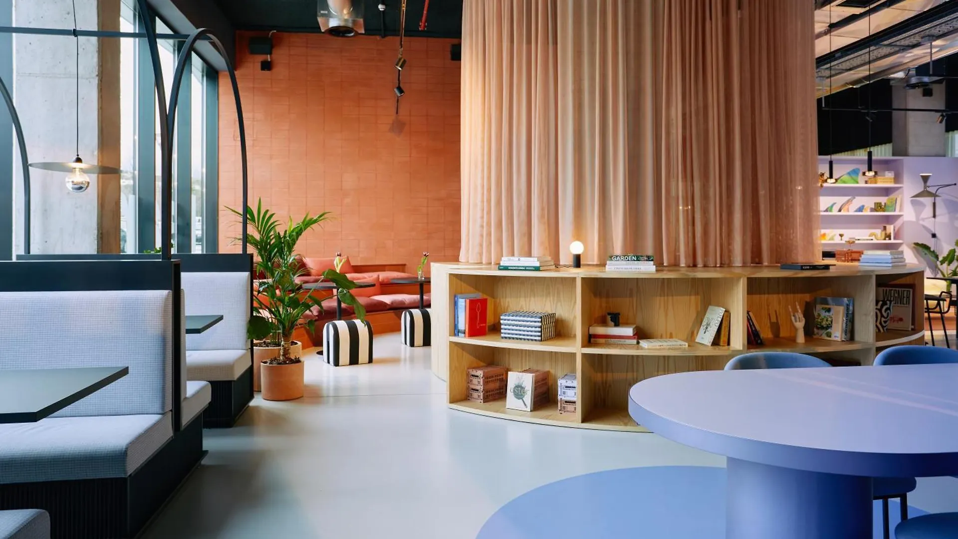 The Social Hub San Sebastian Otel